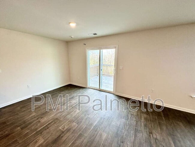 Building Photo - 412 Delahays Rd