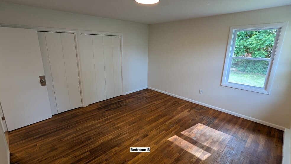Building Photo - 250 Lovering St