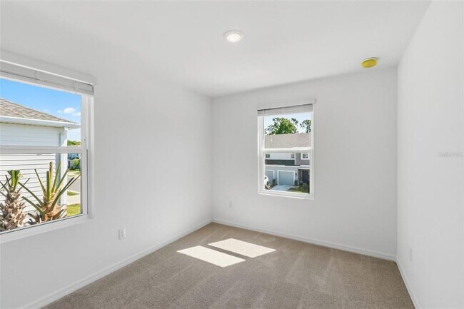 Building Photo - 15125 Cuzcorro Ct