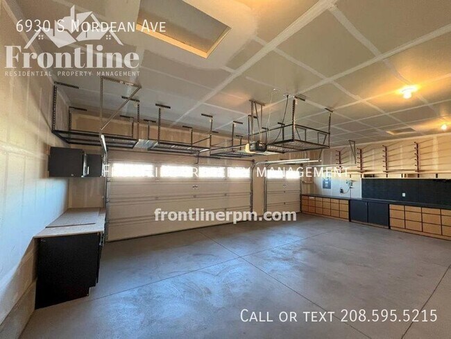 Building Photo - 6930 S Nordean Ave