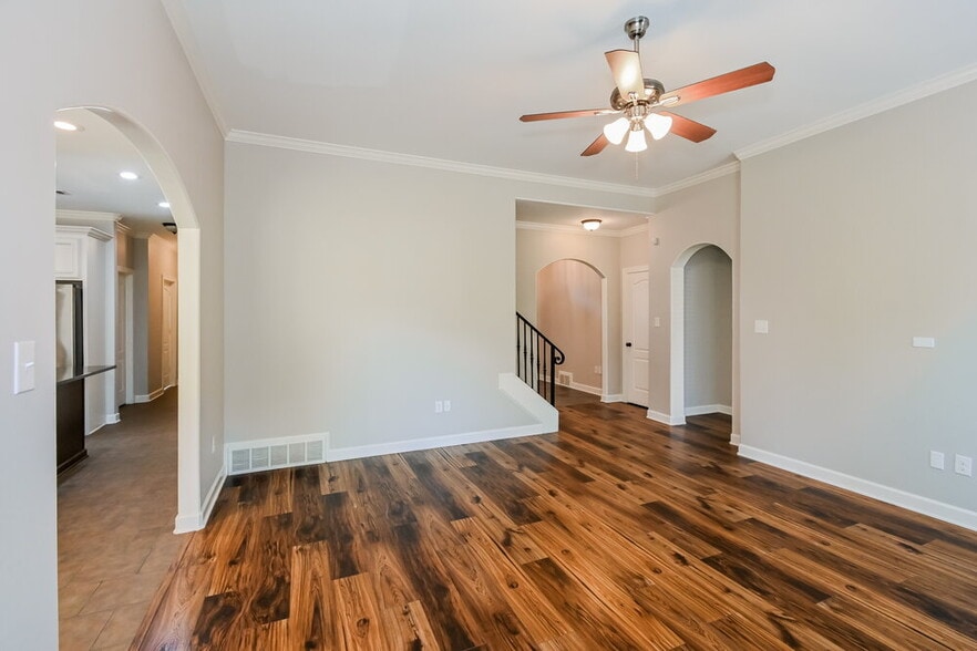 Building Photo - 7032 Apache Dr