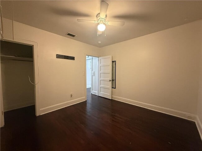 Building Photo - 1625 Wilson Ave