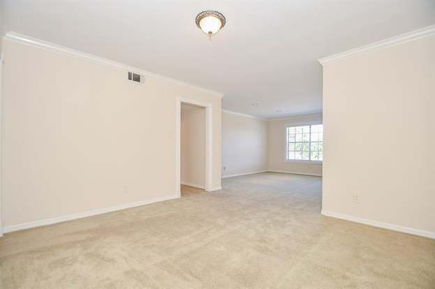 Building Photo - 7225 Beechnut St