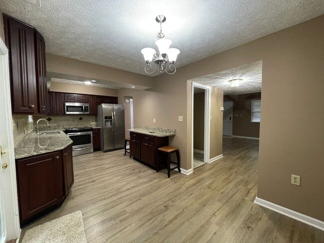 Building Photo - 338 Oxford Dr