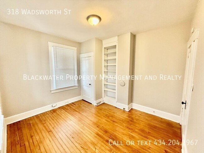 Building Photo - 318 Wadsworth St