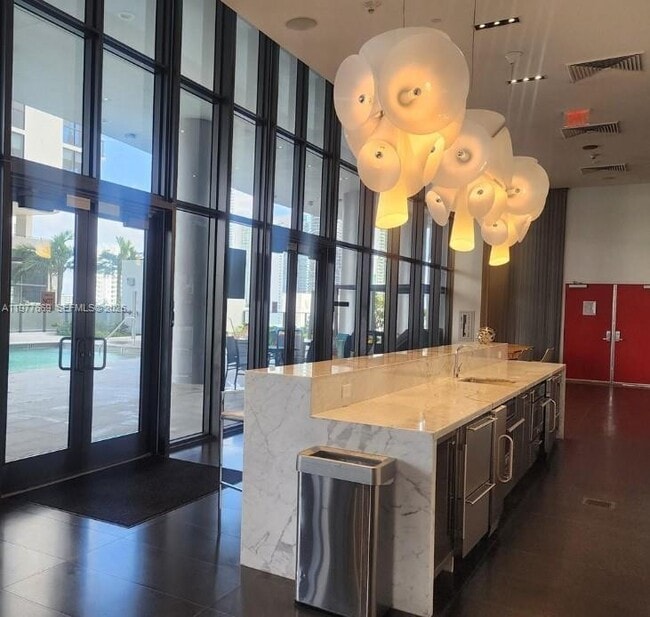 Building Photo - 1600 NE 1st Ave