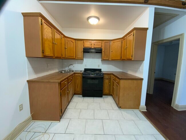 Building Photo - 1911 Ricouard Rd