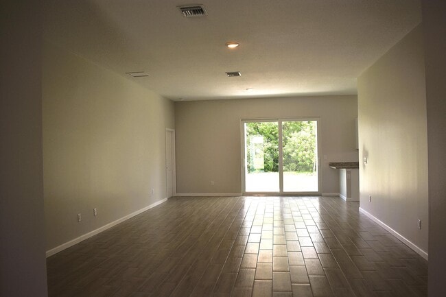 Building Photo - 3109 SW Curcuma St