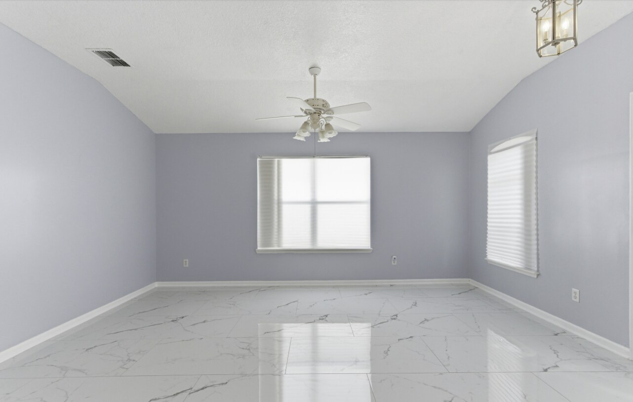 Building Photo - 14626 Falling Waters Dr