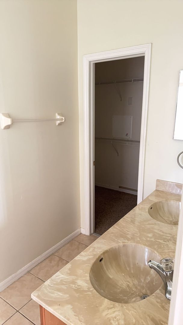 Building Photo - 3 bedroom townhouse in Largo - Seminole Pa...