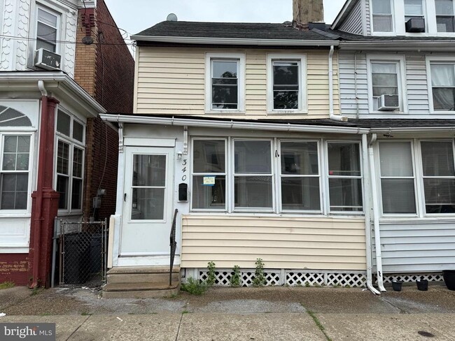 Primary Photo - 340 Middlesex St