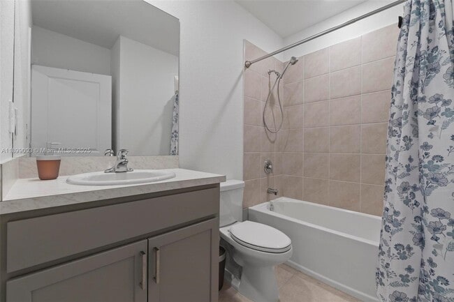 Building Photo - 377 NE 1st Ave