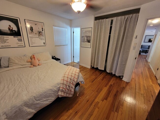 Building Photo - 404 Sable Ct