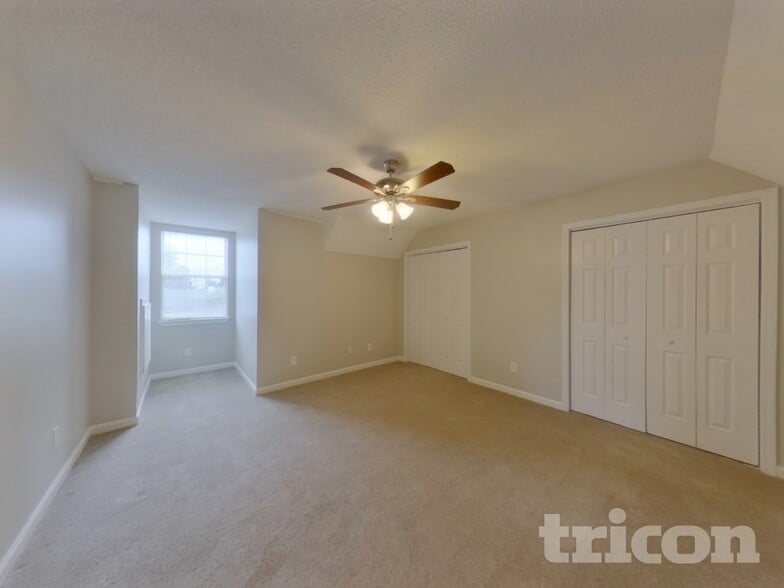 Building Photo - 13 Walnut Grove Way