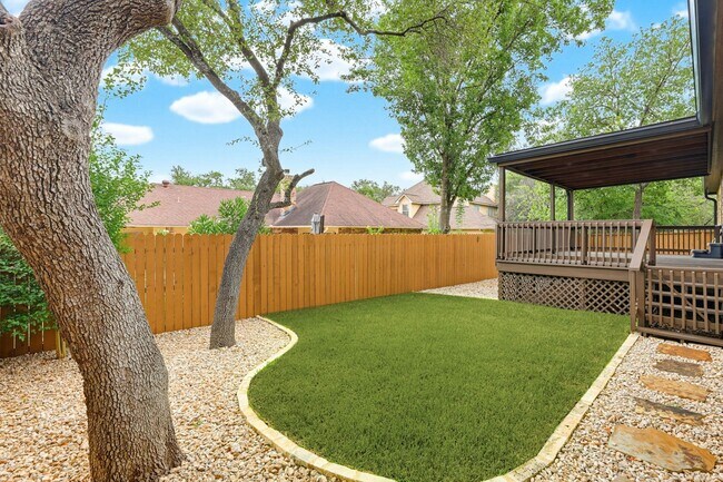 Building Photo - 17006 Silverwood Dr