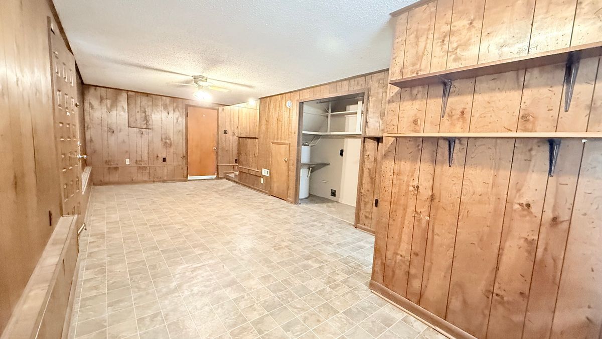 Building Photo - 1002 Evins St