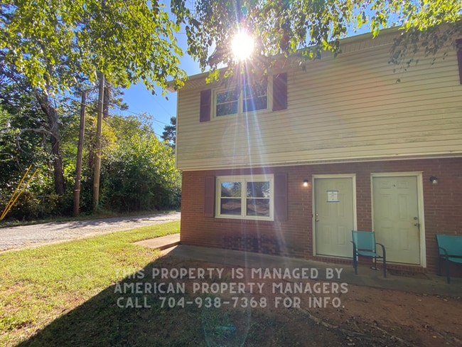 Primary Photo - 1116 Arbor Dr