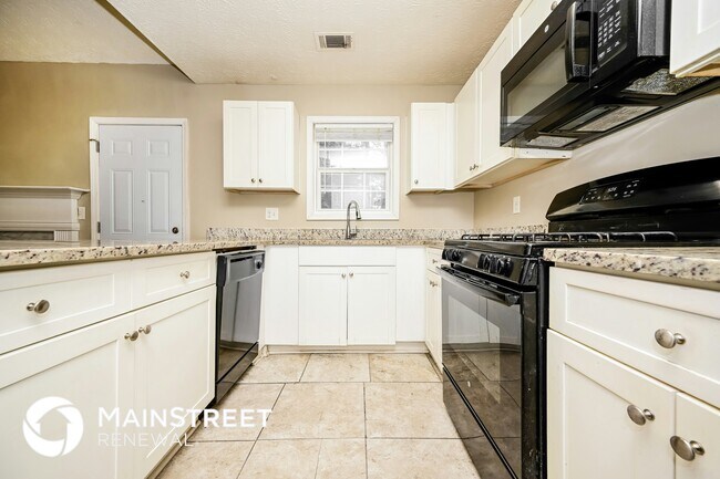Building Photo - 5516 Mayfair Crossing Dr