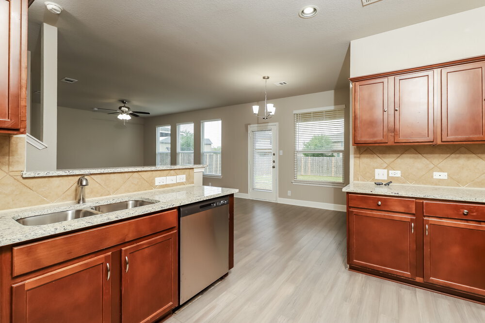 Building Photo - 255 Limestone Creek