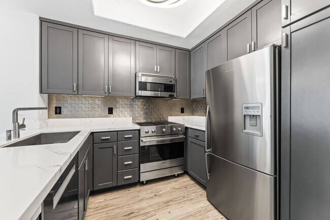 Building Photo - 4060 Glencoe Ave