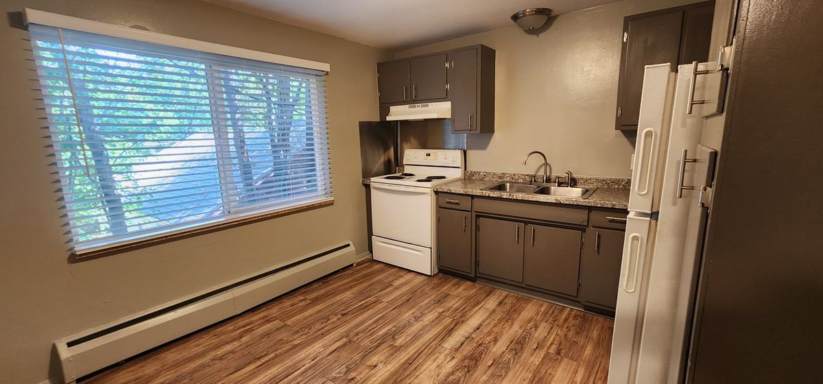 Building Photo - 7095 W 13th Ave