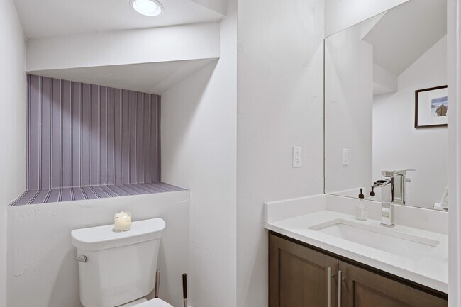 Building Photo - 1497 W 44th Ave