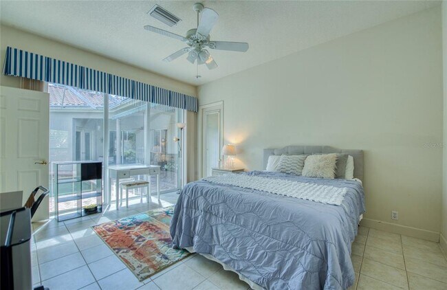 Building Photo - 8736 54th Ave E