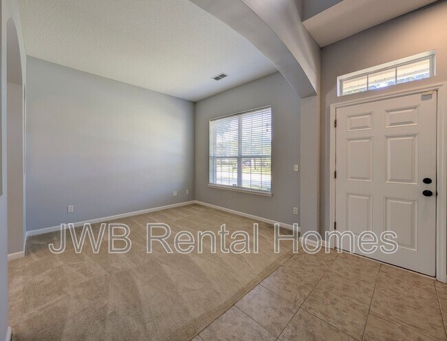 Building Photo - 129 Castlegate Ln