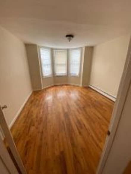 Building Photo - 175 Wilson Ave