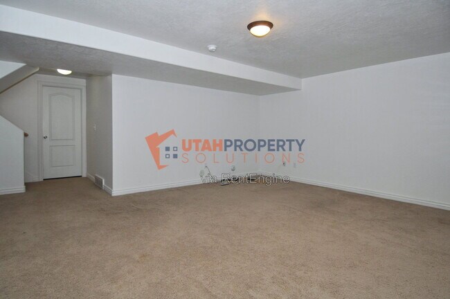 Building Photo - 6698 Balfour Ln W