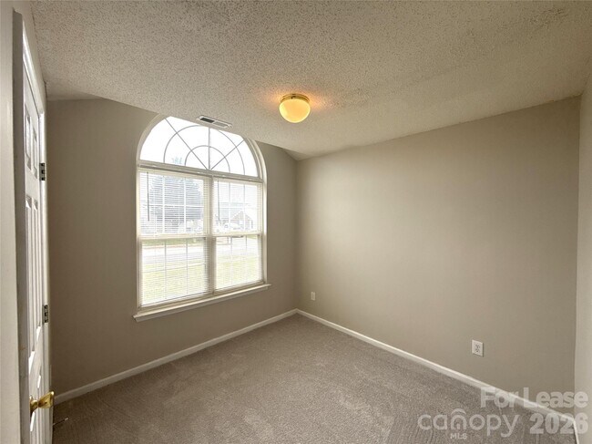 Building Photo - 1511 Hudson Graham Ln