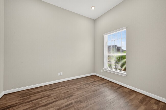 Building Photo - 4403 Tumbling Leaf Ct