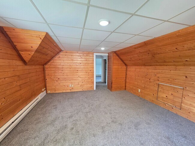 Building Photo - 160 13th Ave S