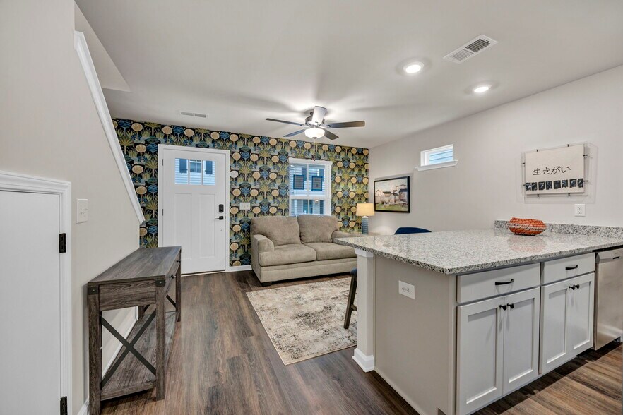 Building Photo - 1221 Pickens St