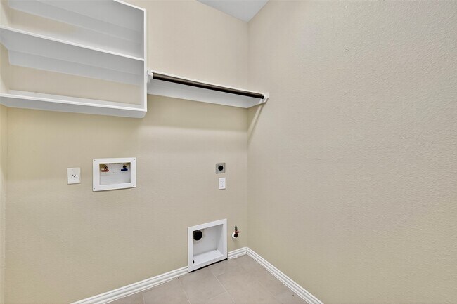 Building Photo - 3515 Big Hickory Ct