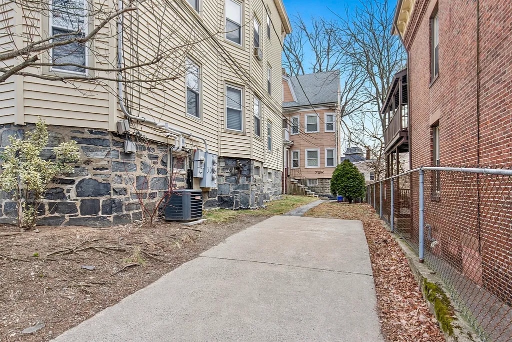 Building Photo - 78R Mount Vernon St