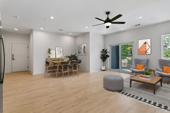 Building Photo - 100 Mockingbird Ln W