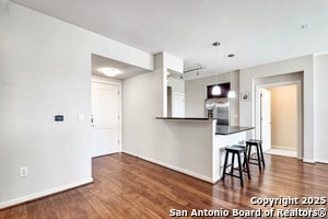 Building Photo - 7204 Oak Manor Dr