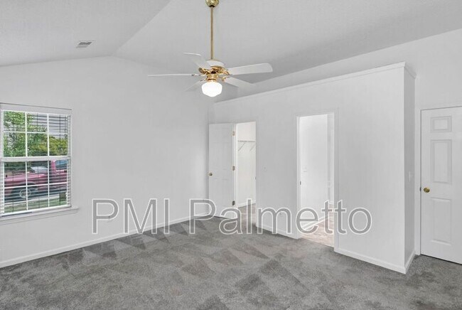 Building Photo - 212 Brookstone Way