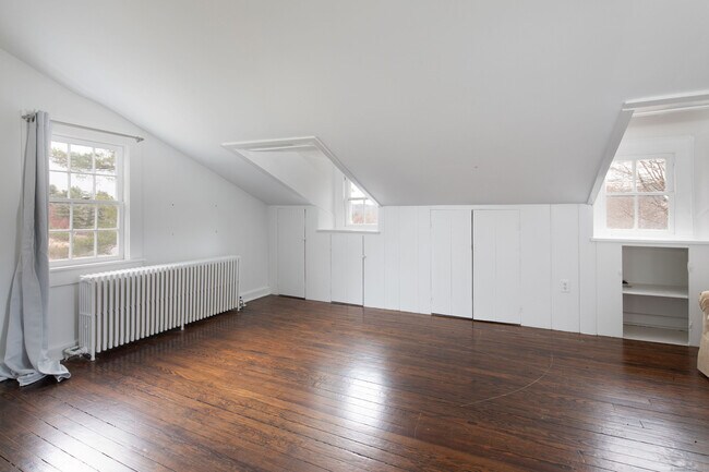 Building Photo - 126 Lime Rock Rd