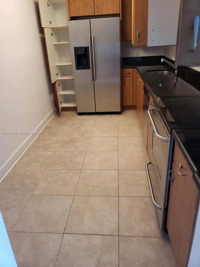 Building Photo - 401-469 69th St