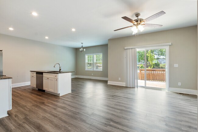 Building Photo - 852 Ducks Lndg