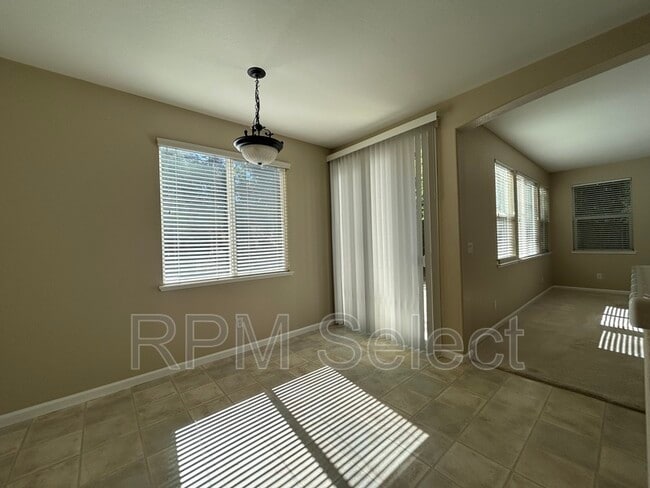 Building Photo - 2206 Ranch House Ct