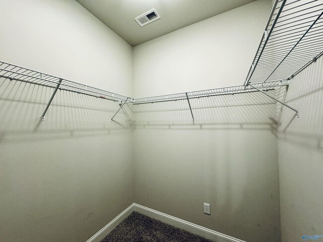 Building Photo - 26764 Mill Creek Dr