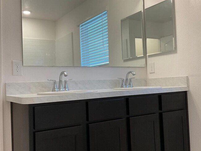 Building Photo - 861 Boca Vista Ct