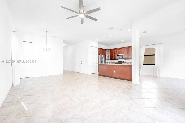 Building Photo - 5377 Cameron Dr