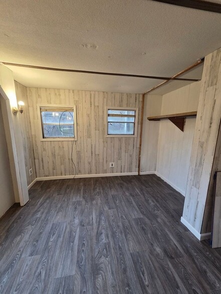 Building Photo - 15 Wall St