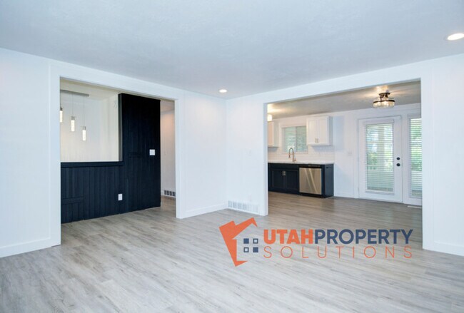 Building Photo - 239 E 9585 S