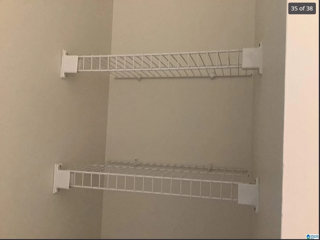 Building Photo - 516 Reading Ln