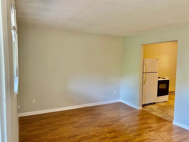 Building Photo - Red Bank 1Bed/1Bath Apartment
